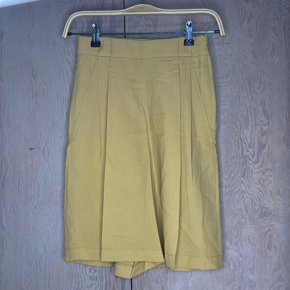 NWT Vintage Umberto Ginocchietti Pleated Mustard Yellow Shorts